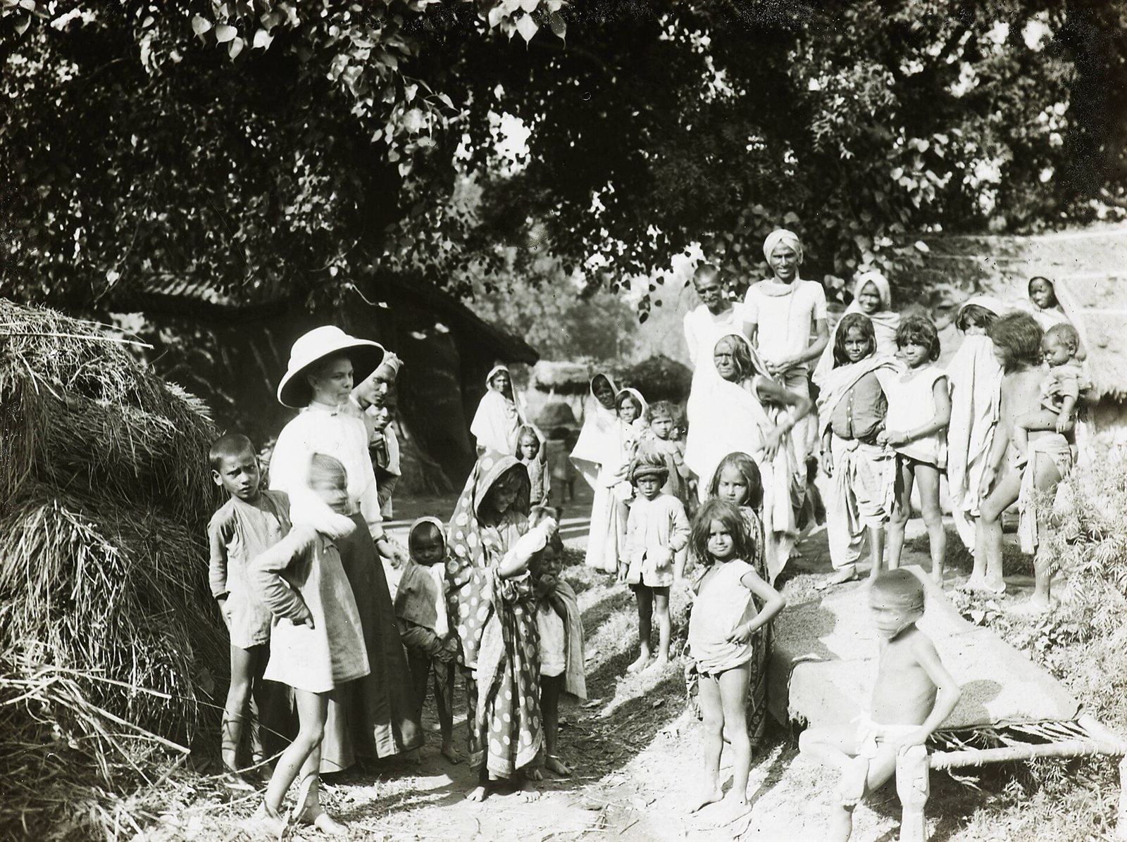 Children gathered at a village school in colonial India, photographed around 1906
